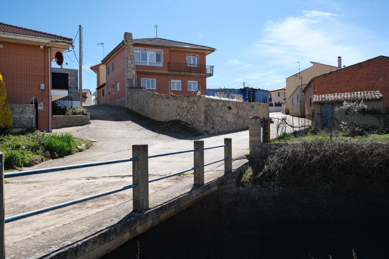 Ferienwohnung Lar Do Vento Calzadilla de Tera Exterior foto